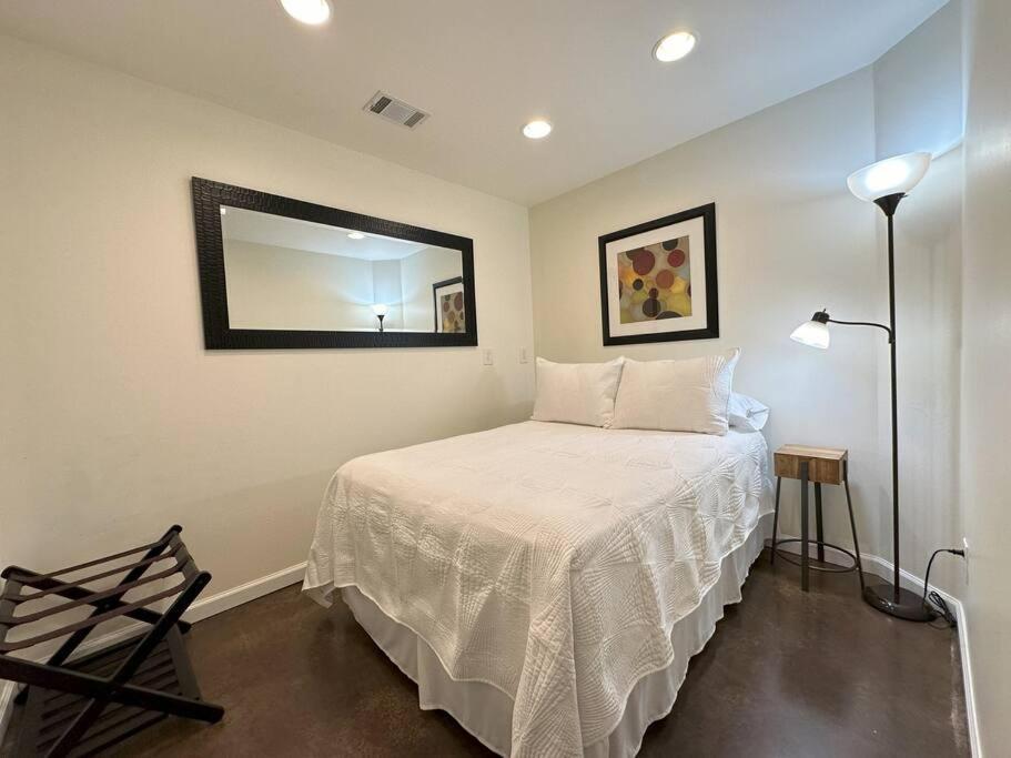 דירות Demorest Haven At Hazel~Downtown Loft מראה חיצוני תמונה