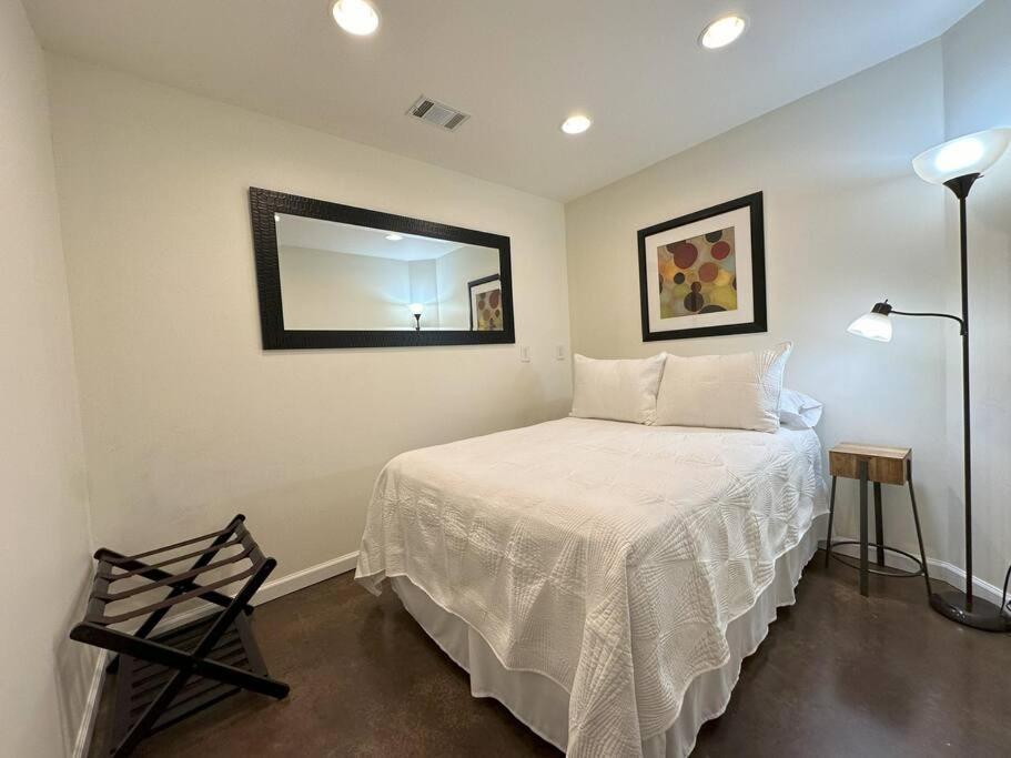 דירות Demorest Haven At Hazel~Downtown Loft מראה חיצוני תמונה