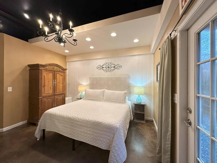 דירות Demorest Haven At Hazel~Downtown Loft מראה חיצוני תמונה